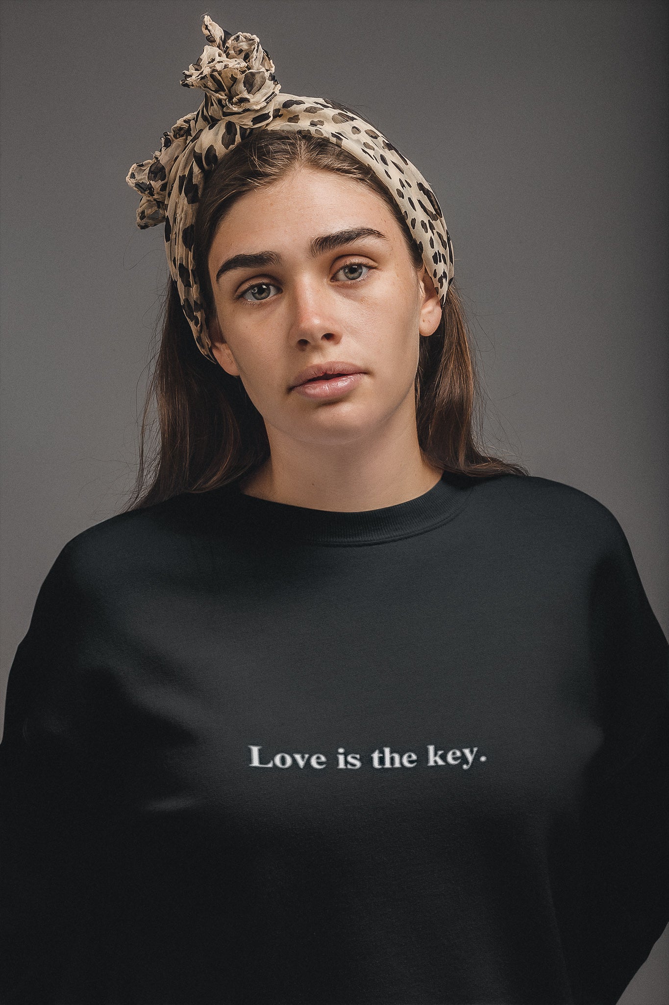 Love is the key -Organic Unisex Sweatshirt