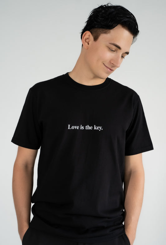 Love is the key - Organic T-Shirt